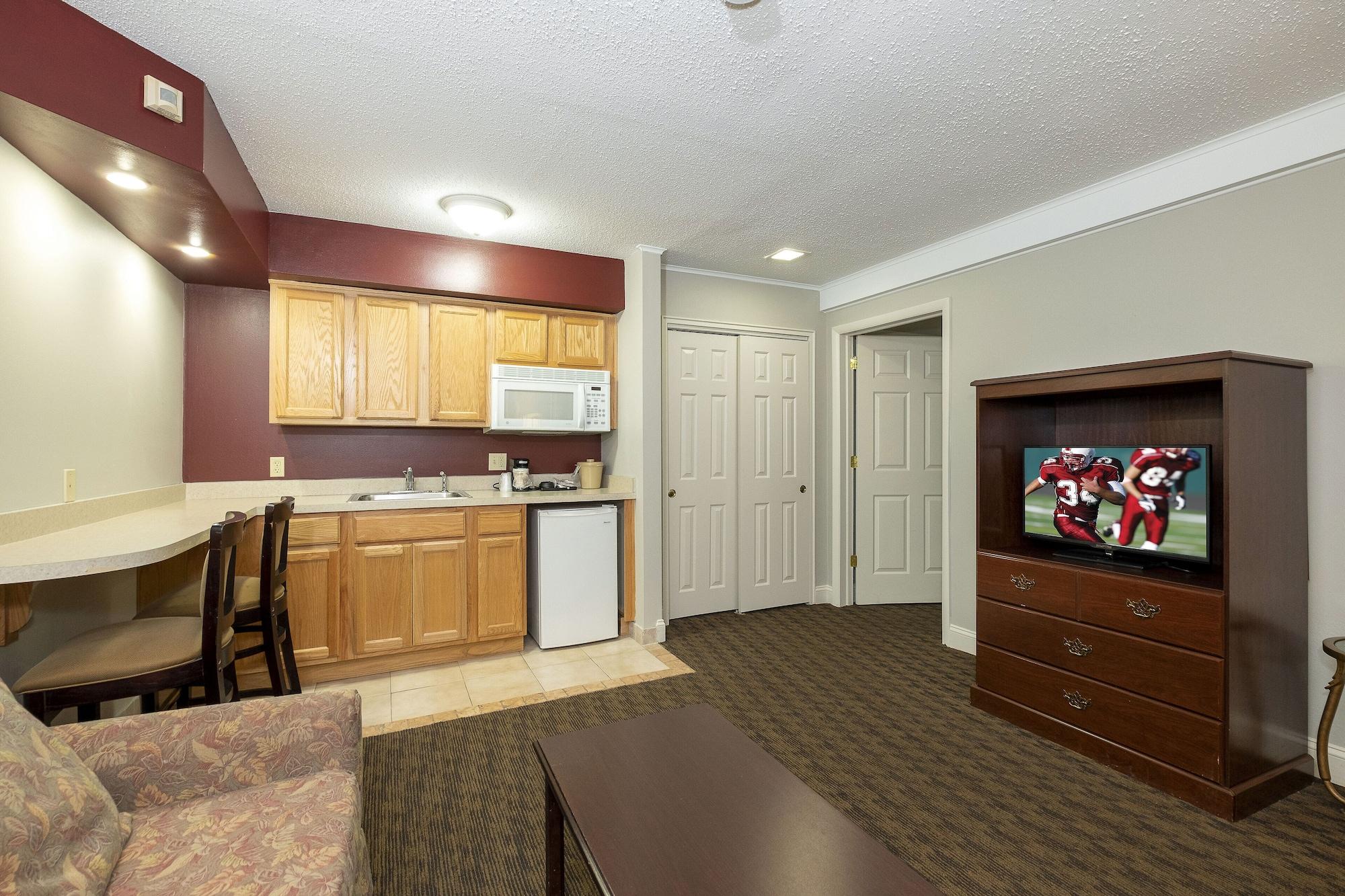 Red Roof Inn & Suites Hazleton Extérieur photo