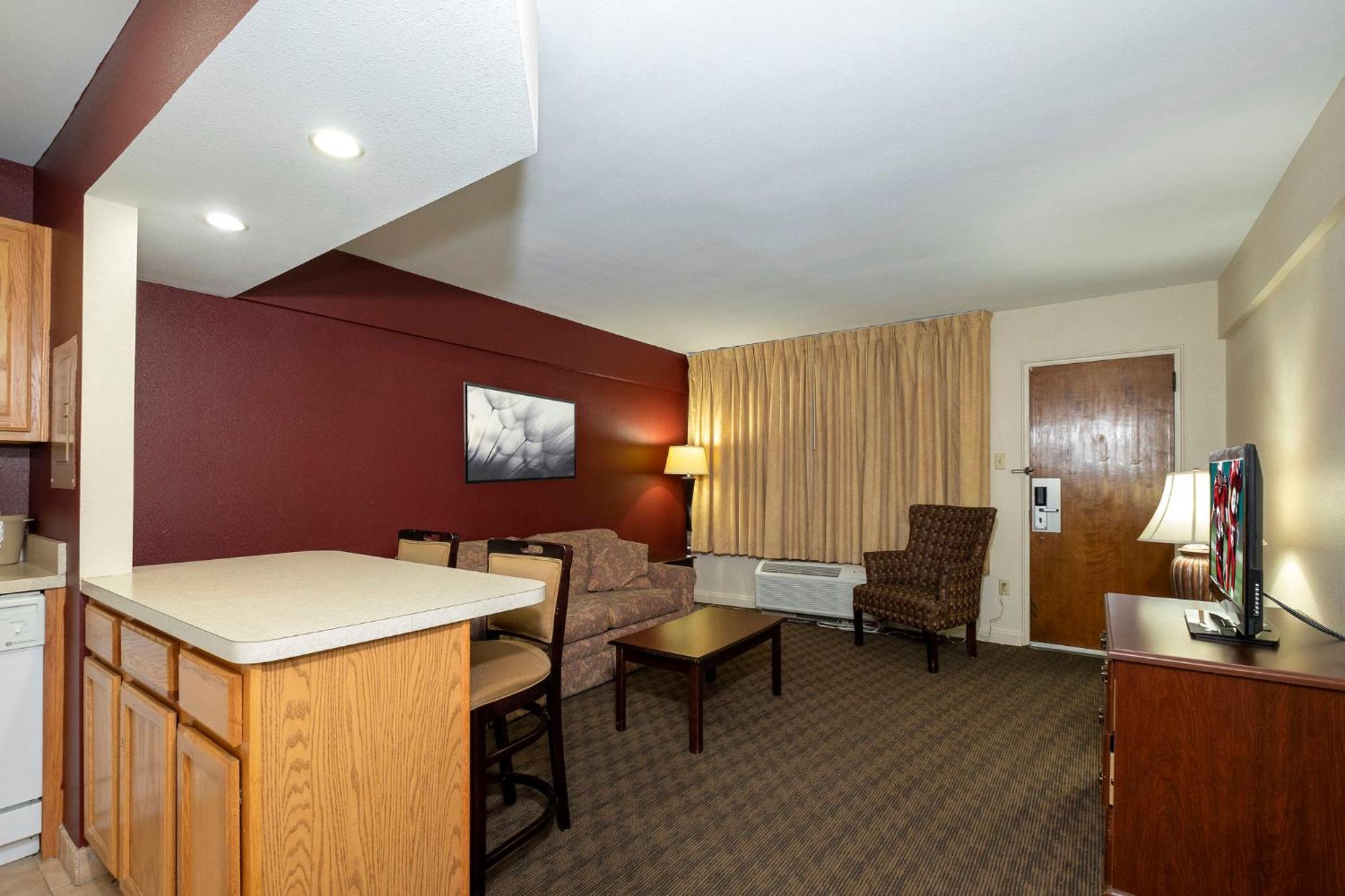 Red Roof Inn & Suites Hazleton Extérieur photo