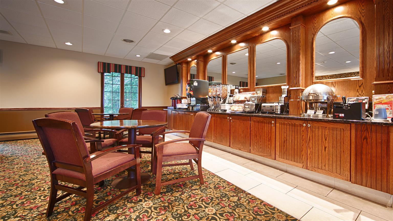 Red Roof Inn & Suites Hazleton Extérieur photo